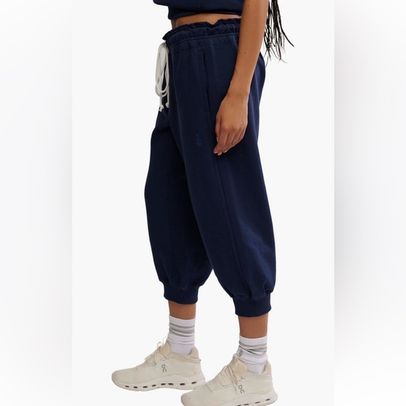 Free people Navy flutter crop joggers XS - Picture 3 of 7